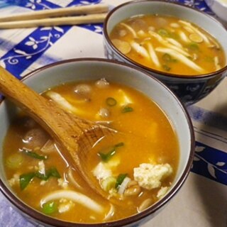 しめじコチュジャン納豆味噌汁